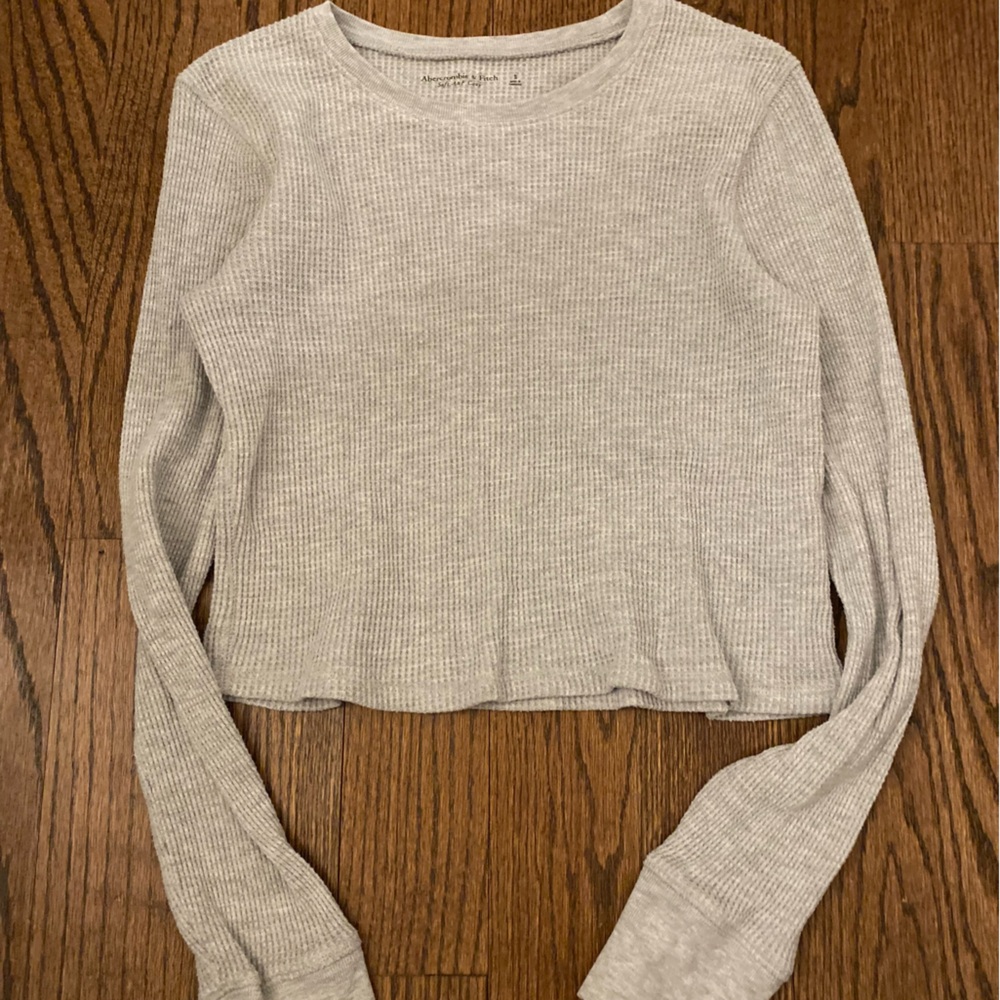 Gray Abercrombie Waffle long sleeve